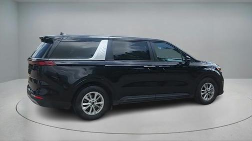 2022 Kia Carnival LXS