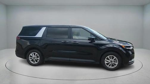 2022 Kia Carnival LXS