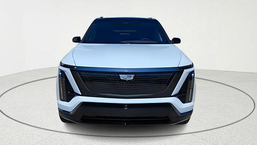 Vibrant White Tricoat 2026 Cadillac VISTIQ Sport