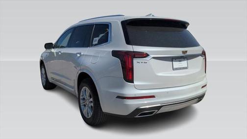 2024 Cadillac XT6 Luxury FWD