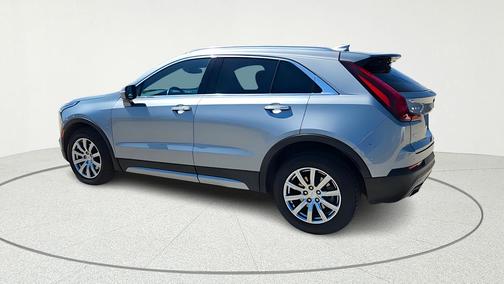 Argent Silver Metallic 2023 Cadillac XT4 Premium Luxury