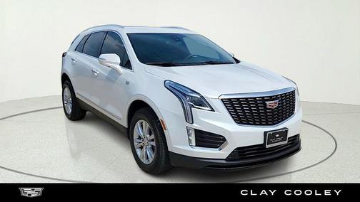 Crystal White Tricoat 2024 Cadillac XT5 Luxury