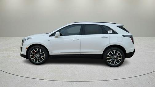 2025 Cadillac XT5 Sport