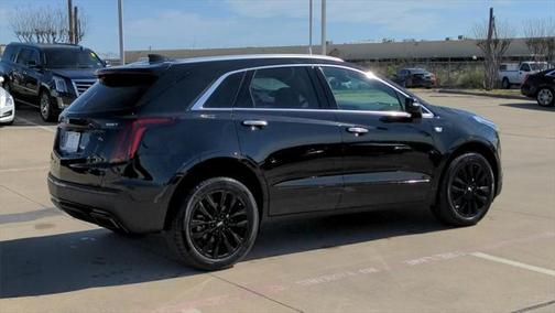2022 Cadillac XT5 Premium Luxury