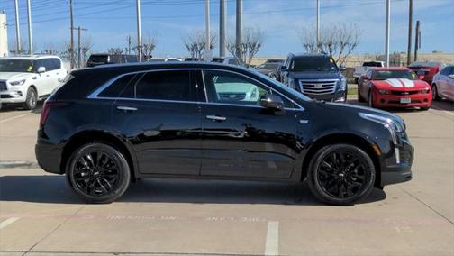 2022 Cadillac XT5 Premium Luxury