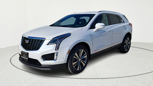 Crystal White Tricoat 2026 Cadillac XT5 Premium Luxury