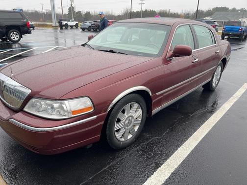 2004 Lincoln Town Car Ultimate