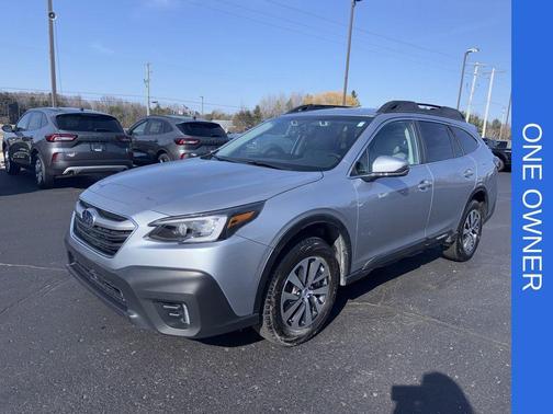 Ice Silver Metallic 2021 Subaru Outback Premium