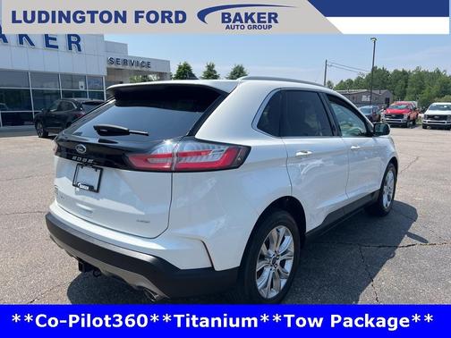 2022 Ford Edge Titanium