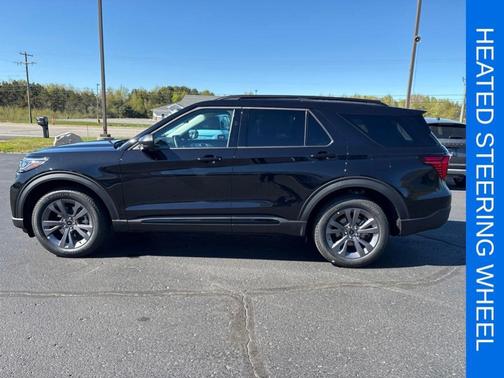 Agate Black Metallic 2026 Ford Explorer Active