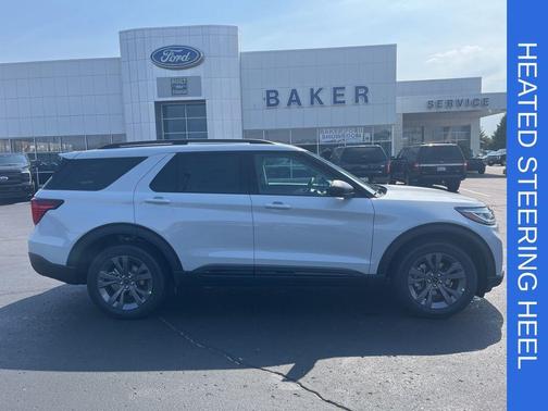 Space White Metallic 2026 Ford Explorer Active