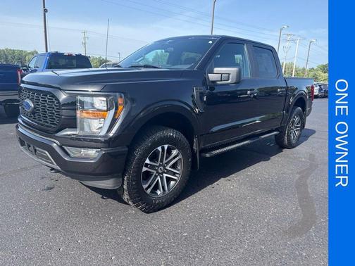 Black Metallic 2023 Ford F-150 XL