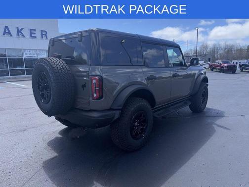 Gray 2026 Ford Bronco Badlands