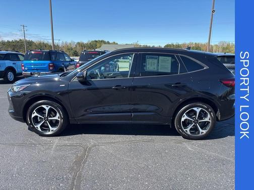 Black Metallic 2025 Ford Escape ST-Line Elite