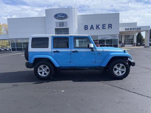 Chief Clearcoat 2017 Jeep Wrangler Unlimited Sahara