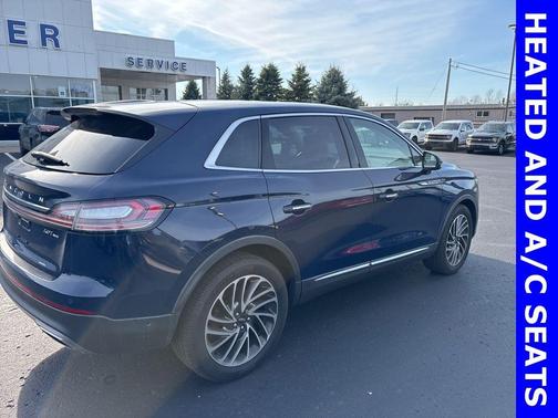2019 Lincoln Nautilus Reserve