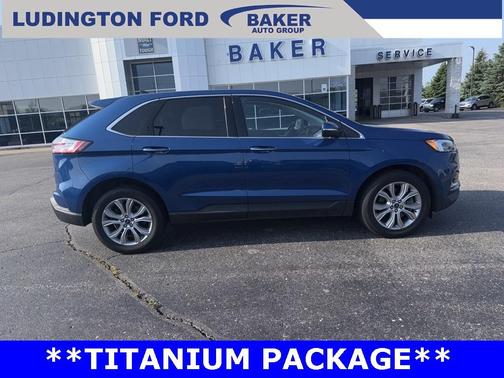 2022 Ford Edge Titanium