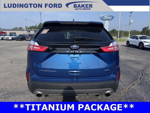 2022 Ford Edge Titanium