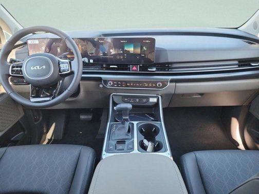 Metal 2026 Kia Carnival LXS