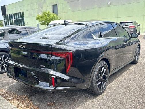 2025 Kia K4 GT-Line Turbo