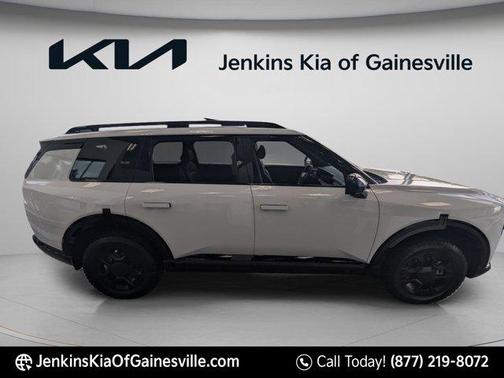 Glacial White Pearl 2027 Kia Telluride SX