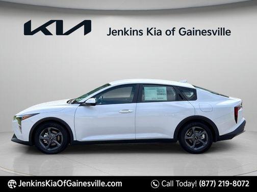 Snow White Pearl 2026 Kia K4 LXS