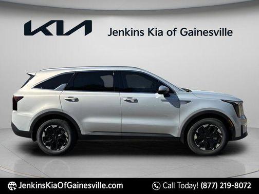 Ivory Silver 2026 Kia Sorento S