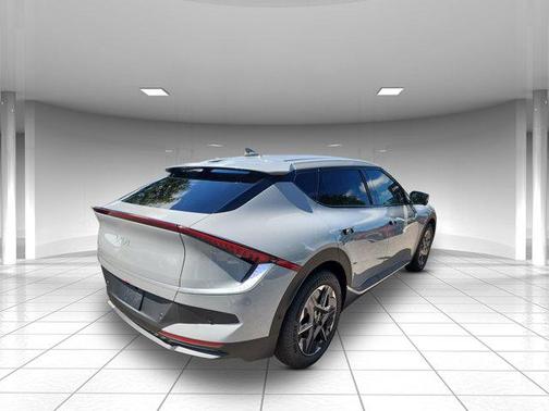 2025 Kia EV6 Light Long Range