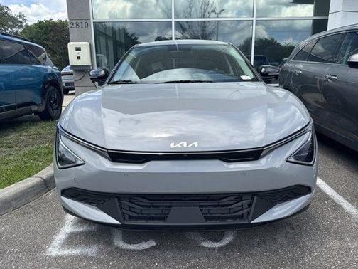 2025 Kia EV6 Light Long Range