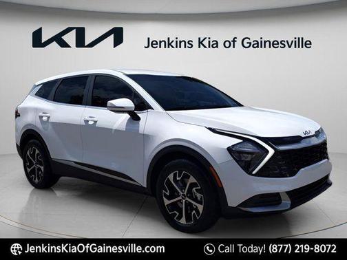 Glacial White Pearl 2023 Kia Sportage EX