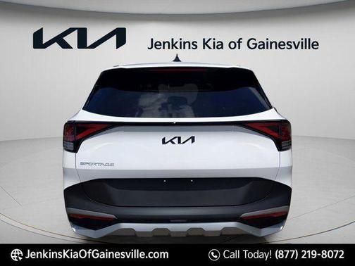 Glacial White Pearl 2023 Kia Sportage EX