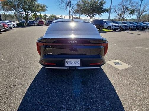2025 Kia K4 LX