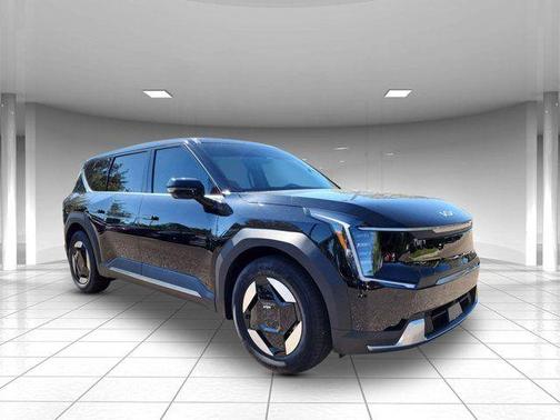 2026 Kia EV9 Light Long Range