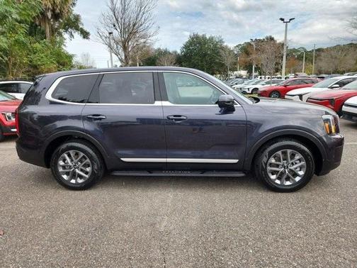 2025 Kia Telluride LX