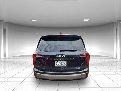 2025 Kia Telluride LX