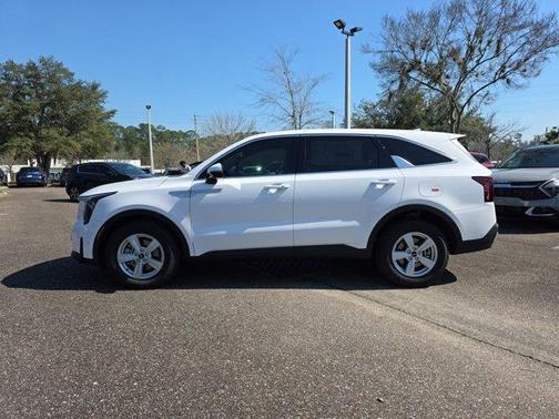 2025 Kia Sorento LX