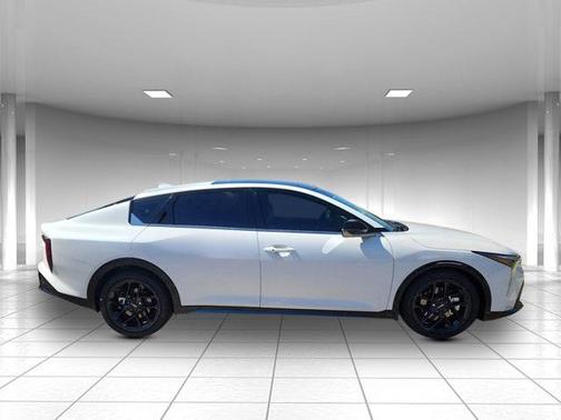 2025 Kia K4 GT-Line Turbo