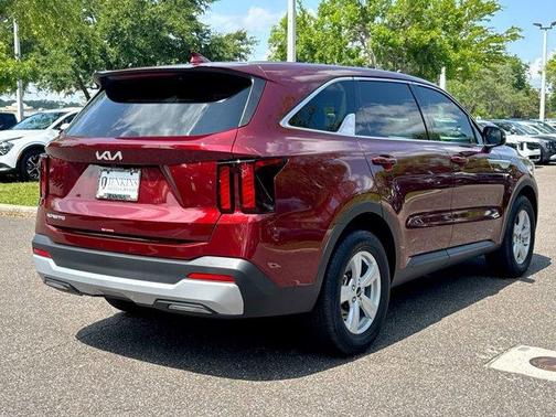 2025 Kia Sorento LX