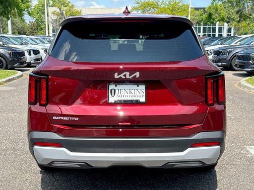 2025 Kia Sorento LX