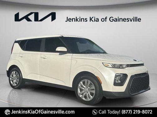 Snow White Pearl 2020 Kia Soul LX