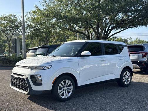 Snow White Pearl 2020 Kia Soul LX
