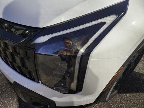 2026 Kia Sportage Plug-In Hybrid X-Line