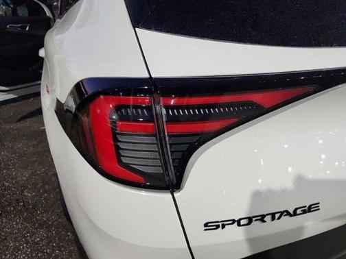 2026 Kia Sportage Plug-In Hybrid X-Line