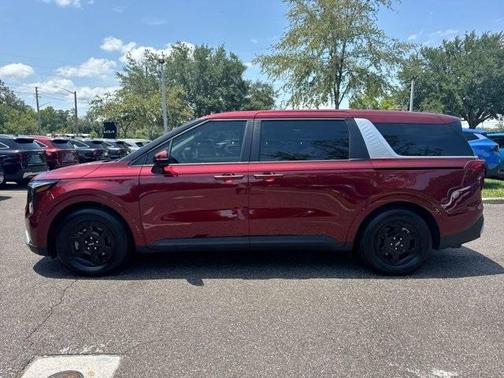 2025 Kia Carnival LXS