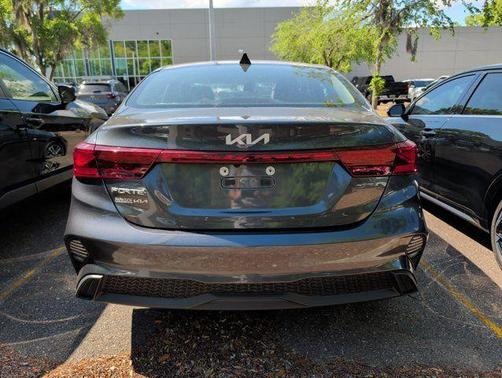 Gravity Gray 2023 Kia Forte LXS