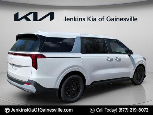 Snow White Pearl 2026 Kia Carnival LXS