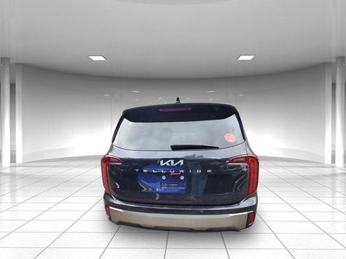 2025 Kia Telluride LX