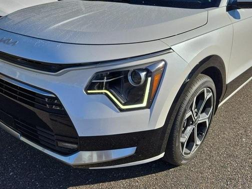 2023 Kia Niro EX Touring