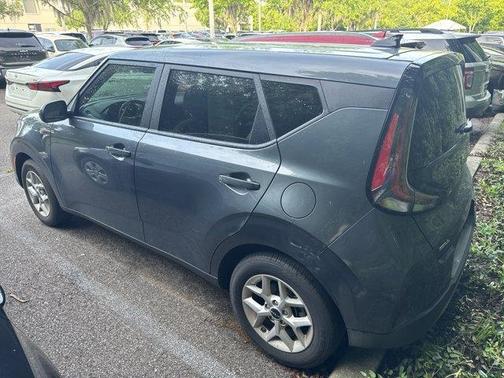 Gravity Gray 2025 Kia Soul LX
