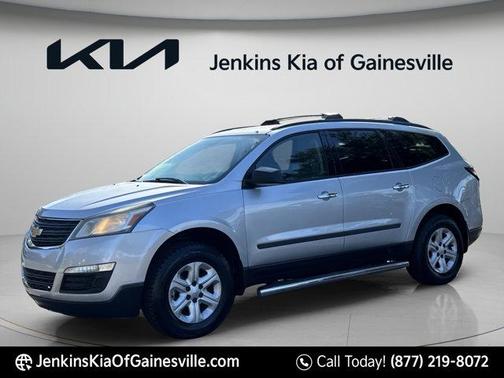 Silver Ice Metallic 2017 Chevrolet Traverse LS